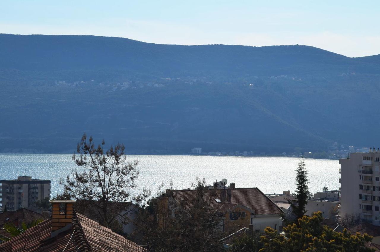 Viktor Herceg Novi Exterior foto