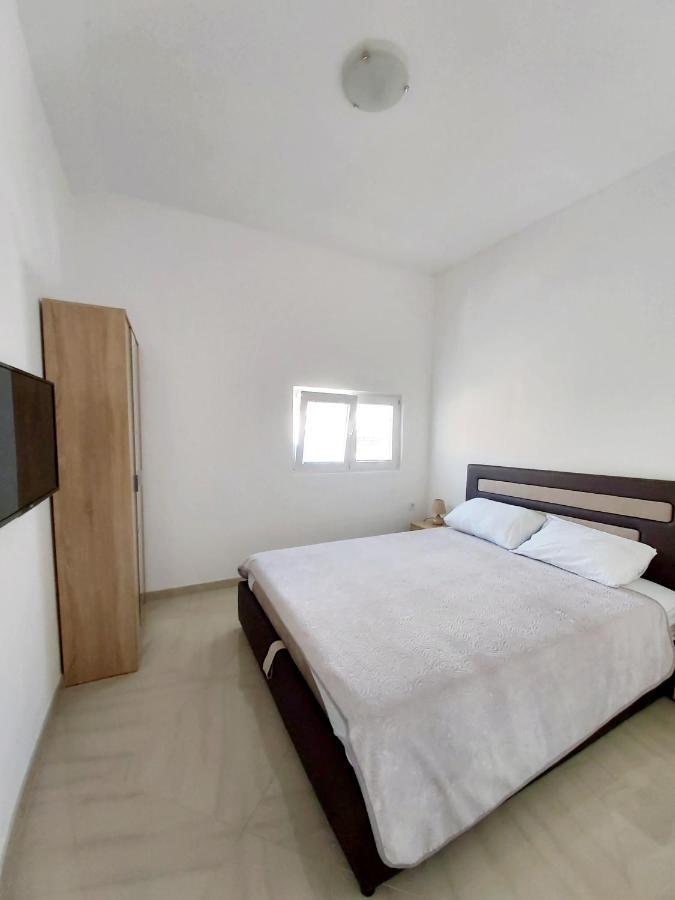 Viktor Herceg Novi Exterior foto
